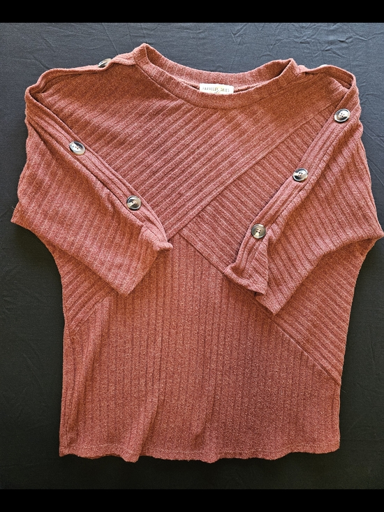 Parallel Skies Tops - Ribbed Button-Sleeve Blouse in Dusty Rose